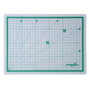 Подложка за рязане А4 / 220 x 300 мм./ - Прозрачна подложка /Attractive/